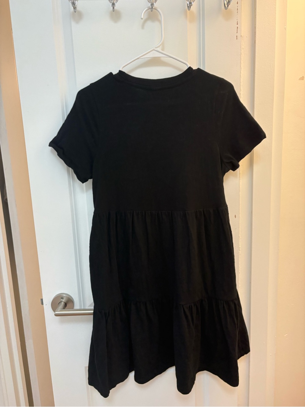 Old Navy Black Short-Sleeve Tiered Dress for Girls - Picture 3 of 3